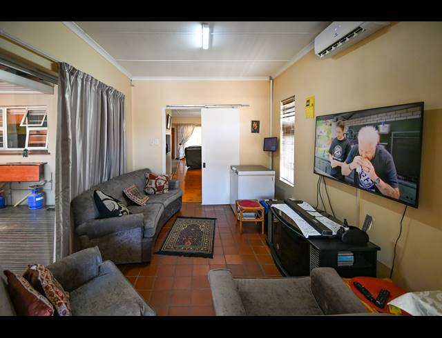 4 BEDROOM HOUSE FOR SALE IN SHERWOOD